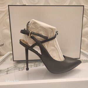 GUESS Black Pointed Toe Stiletto Slingback Heels with Gold Buckle